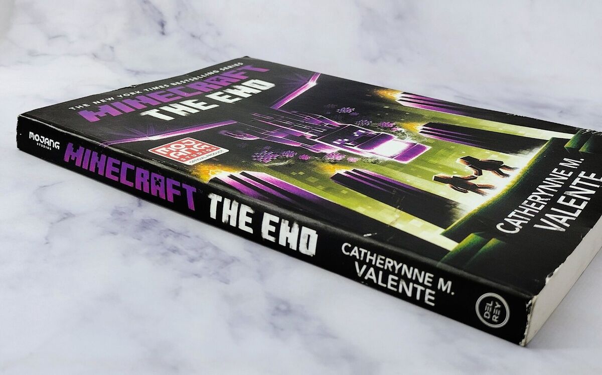 Minecraft: The End: An Official by Valente, Catherynne M.