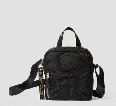 dr martens nylon messenger bolsa