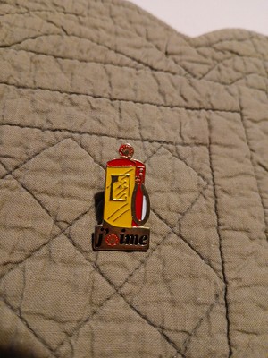  PIN S Vintage J Aime SHELL