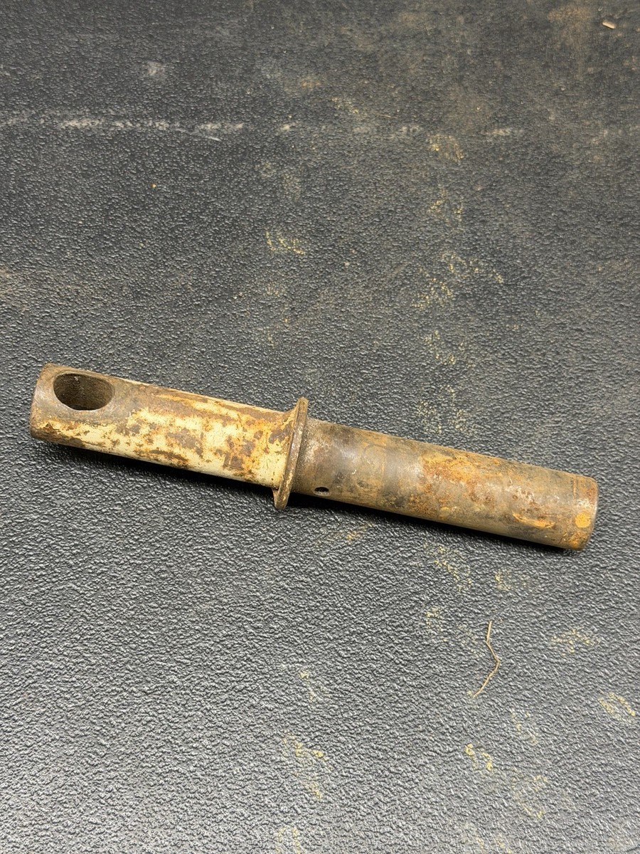 Cub Cadet Three Point Sleeve Hitch Pin Rototiller 70 100 122 124
