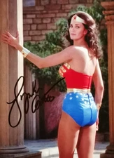 Lynda Carter, Wonder Woman, Signed Photo 8x6 inch