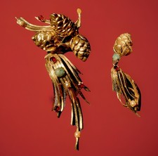 Vintage Wells 1/20 12k Gold Filled Pine Cone on Branch Brooch Pin Earrings Read!