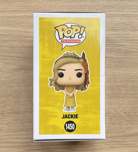 Funko Pop Yellowjackets Jackie #1450 (Box Damage) + Free Protector - Picture 4 of 7