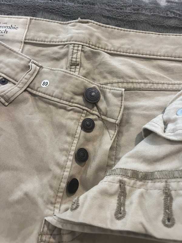 1990’s Circa Y2K Abercrombie & Fitch  Men’s Button Down Jeans . 👖33 W 32 New