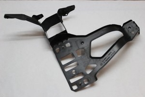 Original BMW e60 e61 Vorderwand Aufnahme Führung Stoßstange Vorne Links 7033731