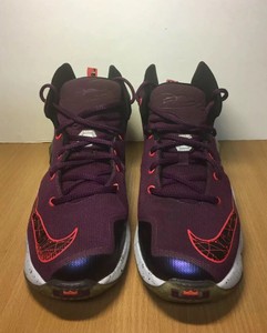 lebron purple basketball shoes