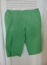 Faded Glory Green Capris Woman s 26W NWOT