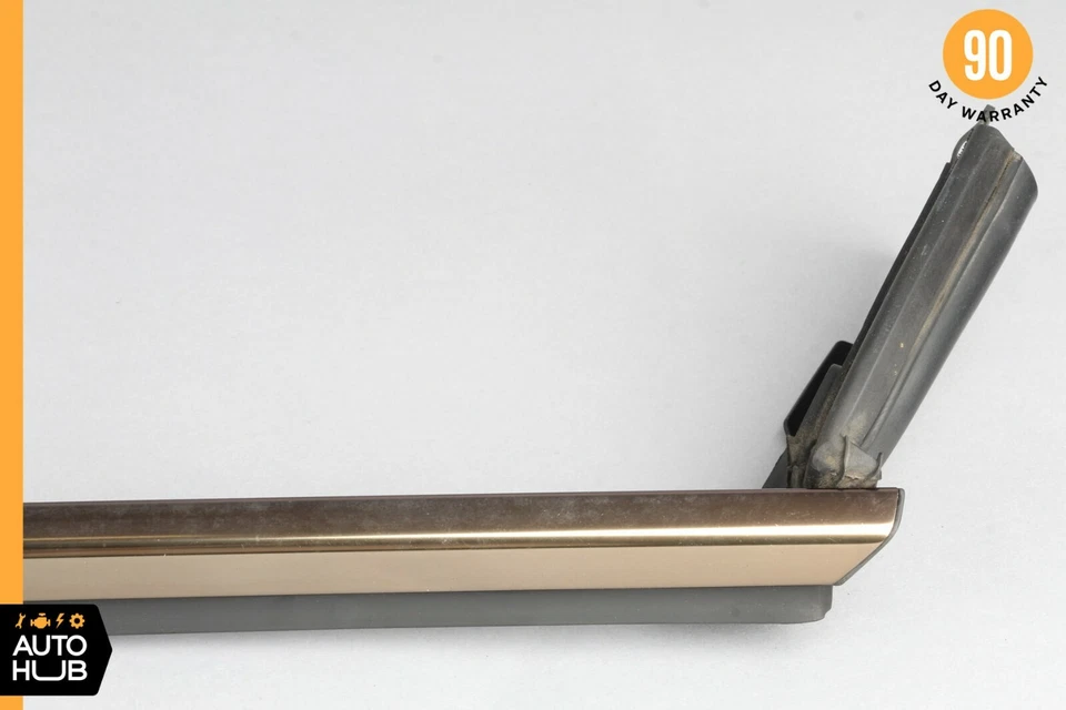 Tira de sellado de ventana de puerta derecha AMG 97-03 MERCEDES W208 CLK430 CLK55 2087201624 FABRICANTE DE EQUIPOS ORIGINALES Foto 4 de 4