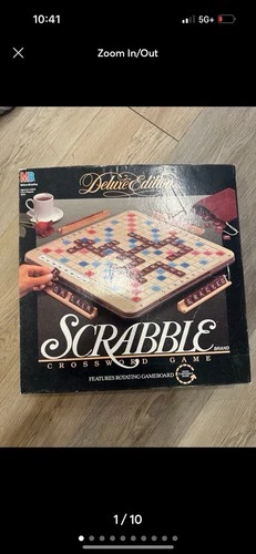 vintage 89 milton bradley DELUXE SCRABBLE CROSSWORD GAME rotating board