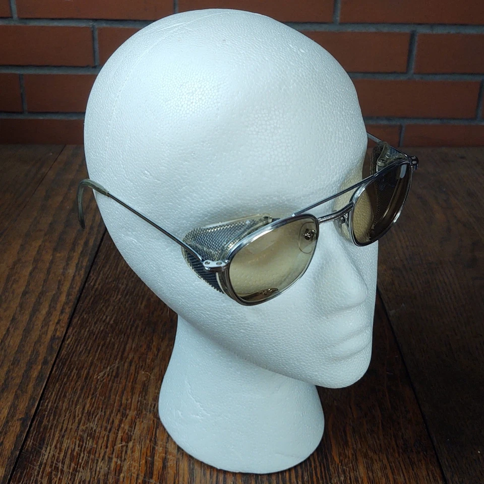 Óculos de segurança vintage anos 50 AO malha escudo lateral Z87 6 1/4 lentes amarelas steampunk  - Imagem 2 de 4