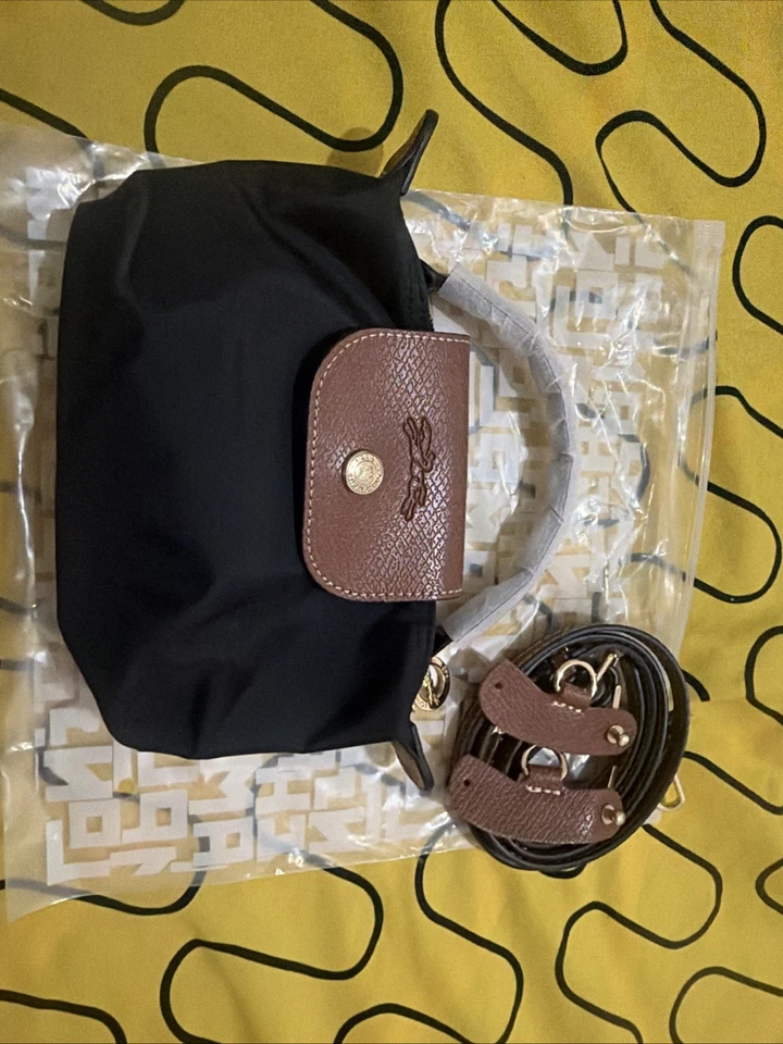 Longchamp Le Pliage, photo 1 of 3