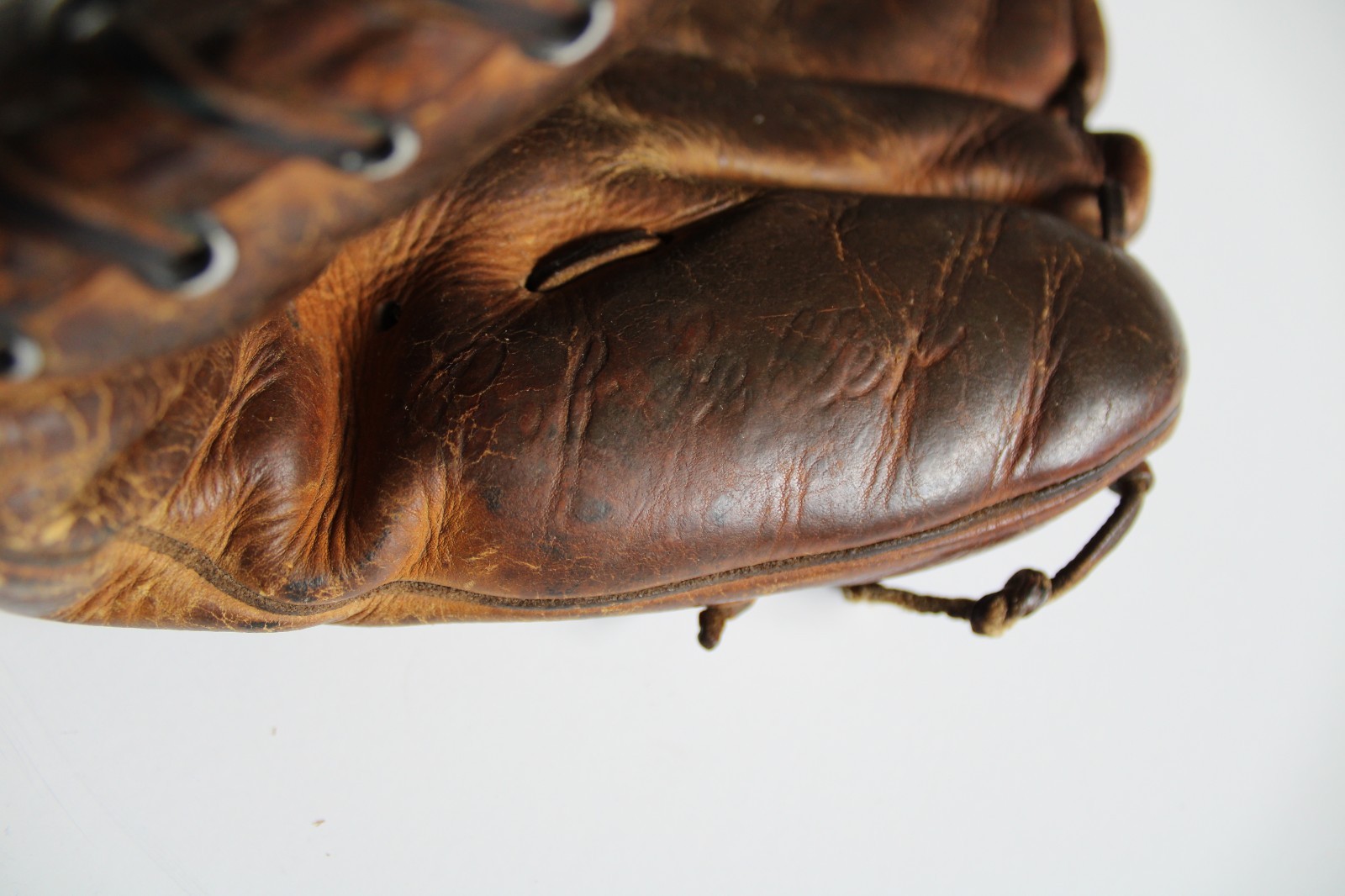 VTG J.C. Higgins Leather  Model # 1638  RHT Baseball Glove Sears Roebuck CO