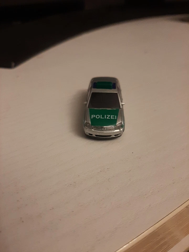 1:87 Rietze Opel Vectra POLIZEI, grigio/verde - Immagine 4 di 4