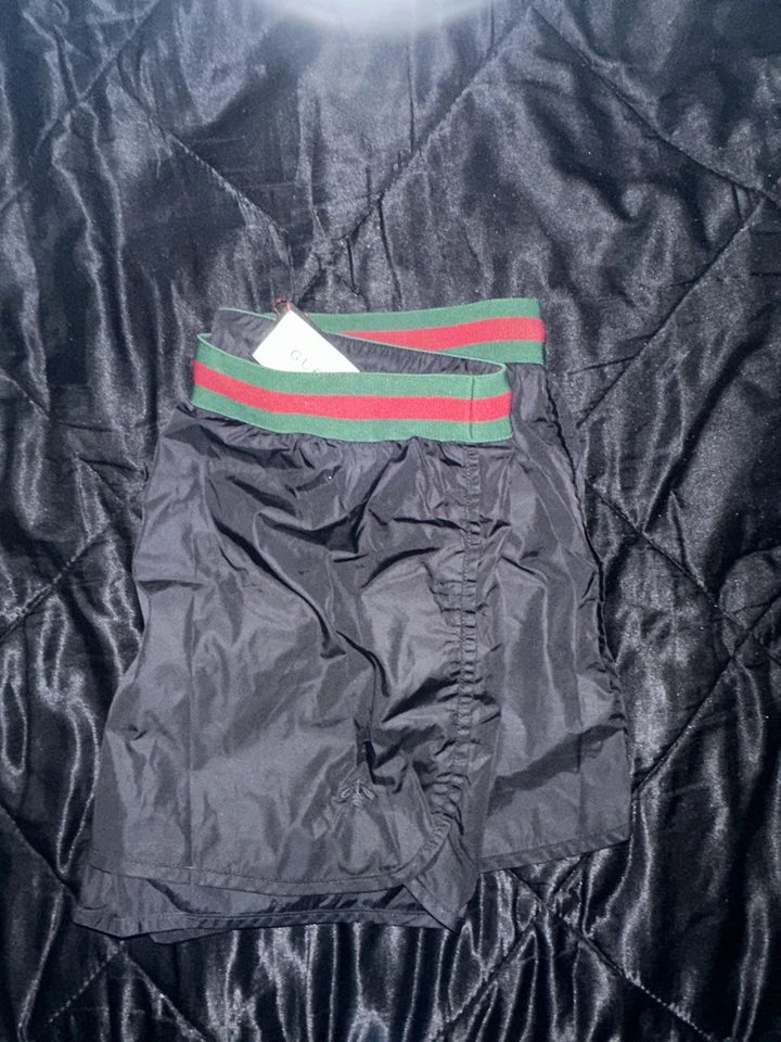 Baús de natação Gucci Bee preto  - Imagem 4 de 4