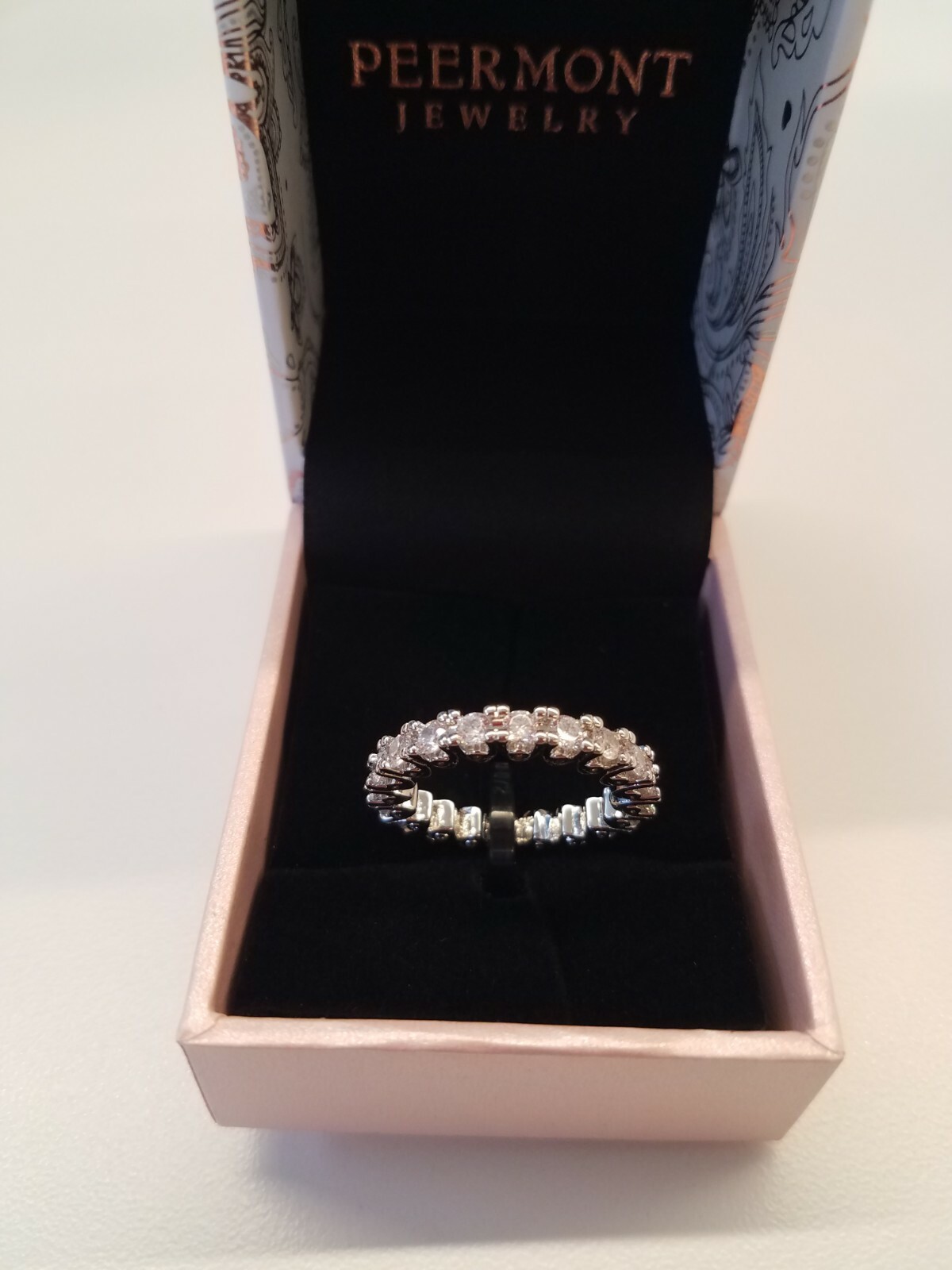 NIB PIERMONT JEWELS LADIES ETERNITY SILVER COLOR RING SIZE 8 BAND, 1