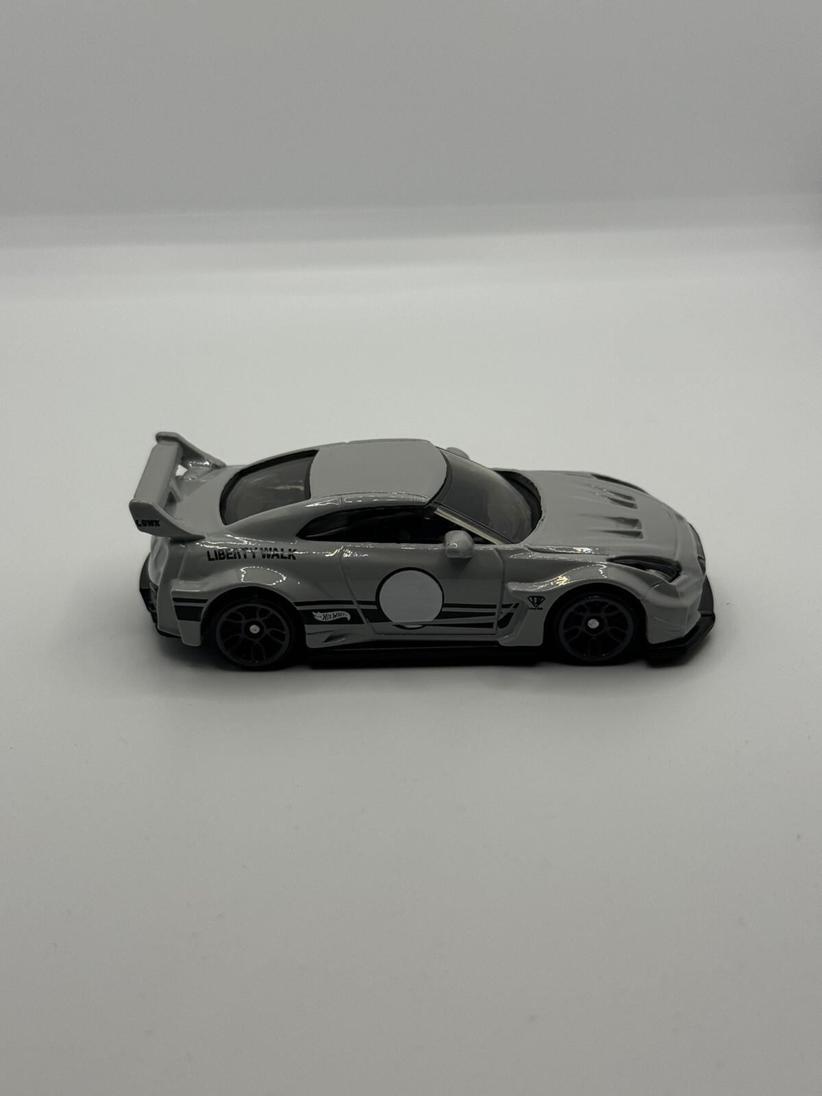 Picture 4 of 5