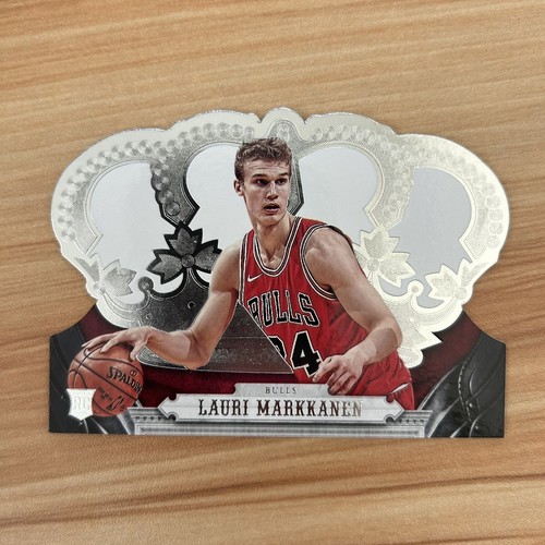 Lauri Markkanen #152 2017 Panini Crown Royale card
