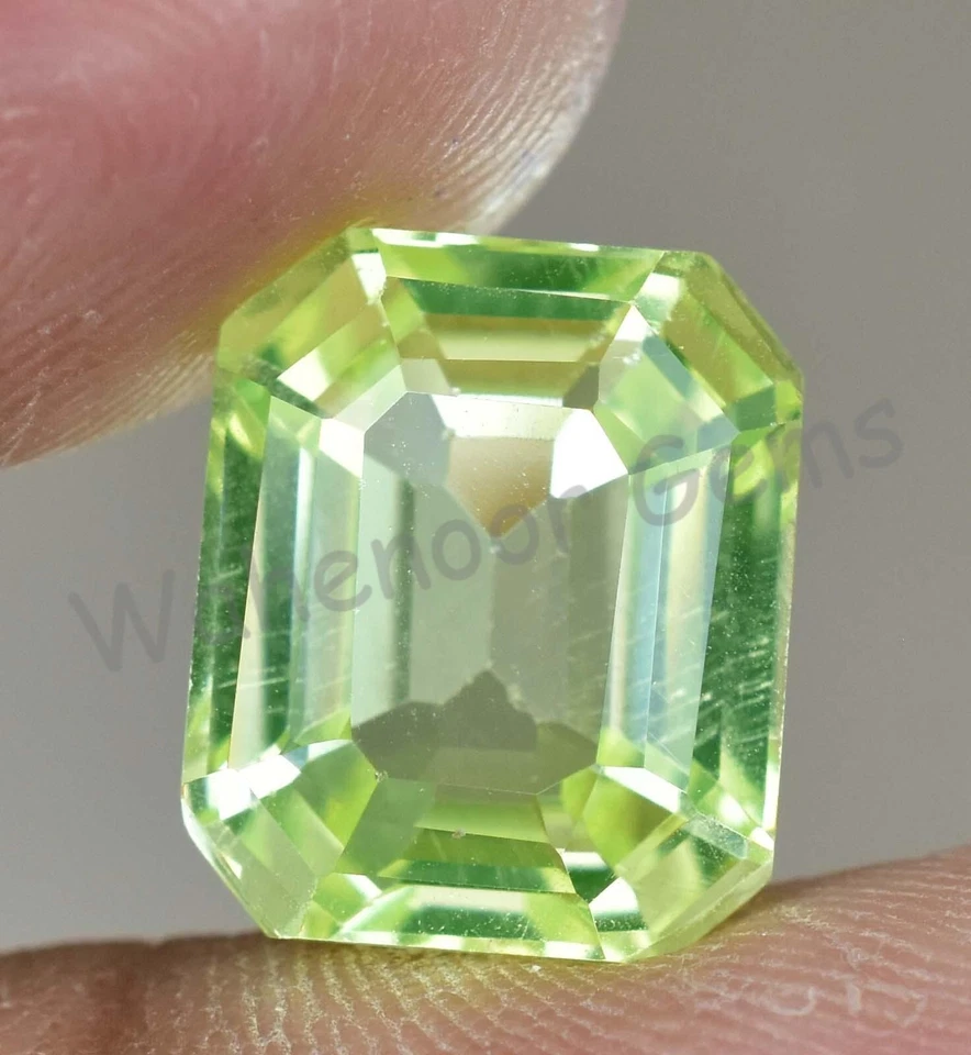 7.85 Ct Natural Green Peridot Emerald Shape VVS Pak Gemstone AGL Certified - Image 4 of 4
