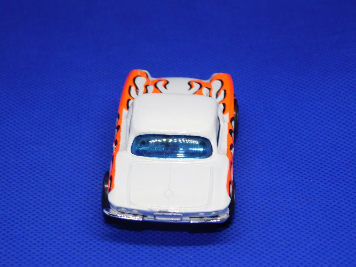 Matchbox 1962 Chevrolet Corvette Coupe White w/ ORANGE Flames '62