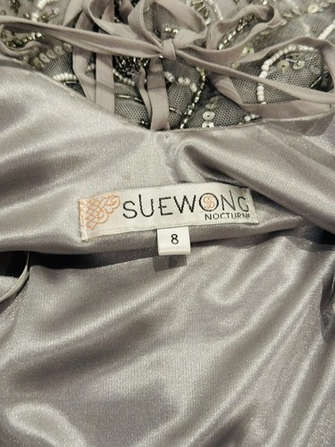 NUOVO abito Sue Wong Nocturne Gatsby grigio smerlato con perline flapper taglia 8 SETA $495 - Foto 11 di 13