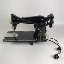 Vintage Deluxe Needlecraft Precision Built Sewing Machine Made In Japan