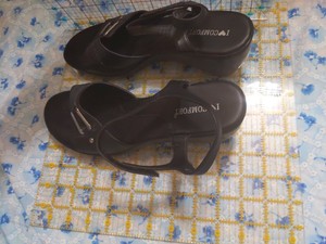 i love comfort sandals