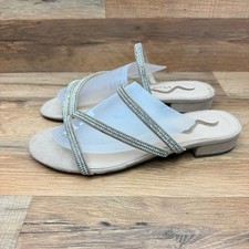 Nina Elegant Women's size 8.5 Sandals with Rhinestone Straps
