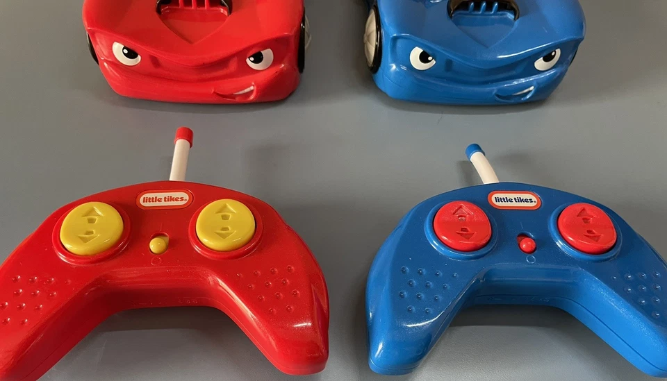 Little Tikes Remote Control Wheelz Race Cars Bumper Cars TESTED AND WORKS - Image 3 of 4