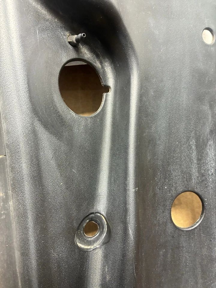 2000-2005 Buick LE Sabre Limited Windshield Cowl Vent 25719917 Black OEM - Image 4 of 4