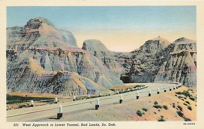 Postcard SD: West Approach to Lower Tunnel, Bad Lands, South Dakota, Linen
