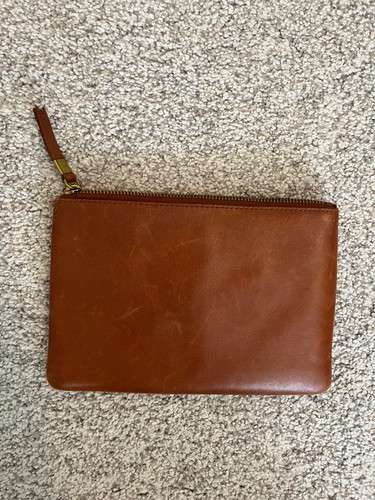 Madewell leather pouch clutch wallet in English saddle - EUC