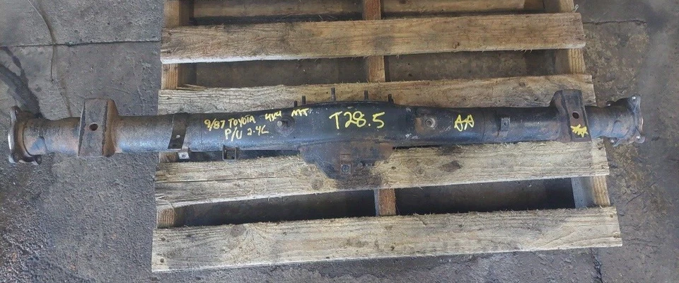 Camioneta Toyota 1986-1988 4x4 eje trasero carcasa desnuda Foto 4 de 4