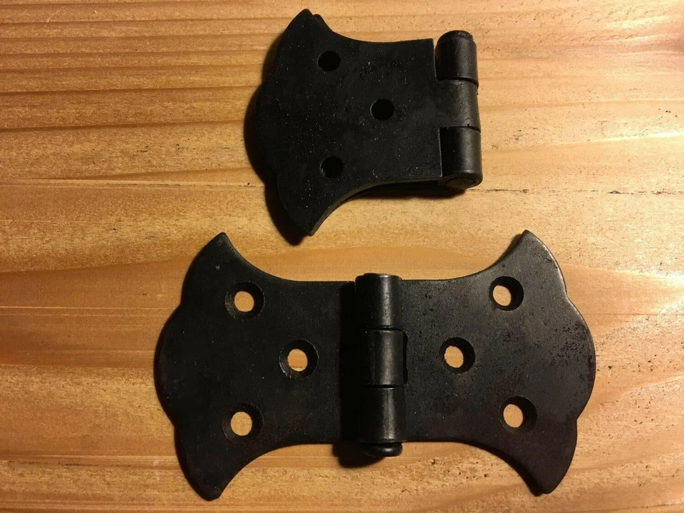 Bisagra de hierro fundido estilo antiguo Foto 2 de 4