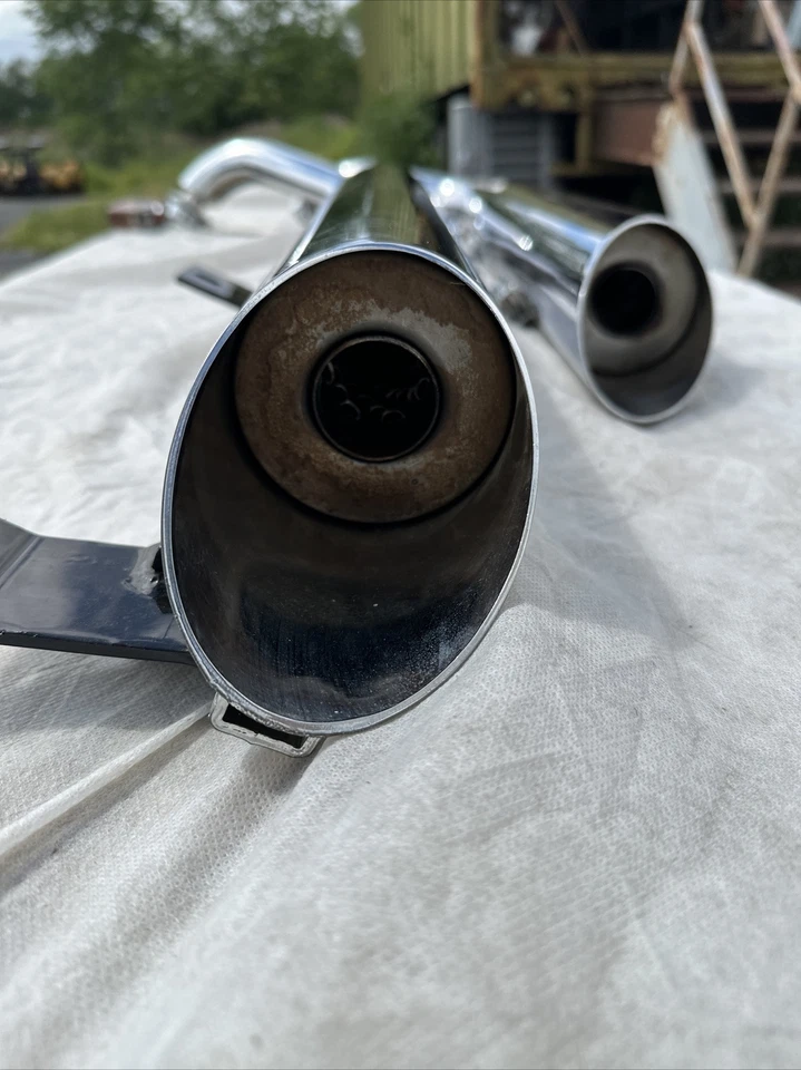 Sistema de escape doble escalonado de corte cortado cromado duro se adapta a: Yamaha XVS1700 Foto 4 de 4