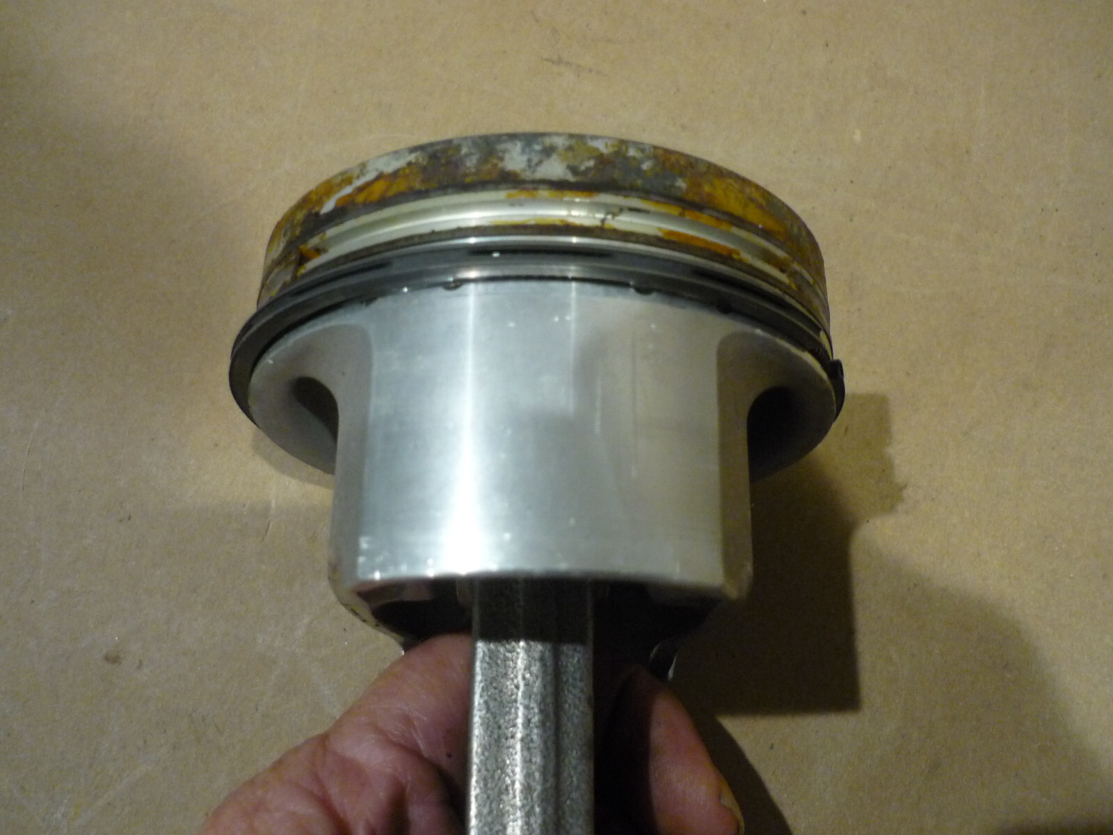Ferrari 348, Mondial t  Piston & Con Rod   P/N 137980 - 109738
