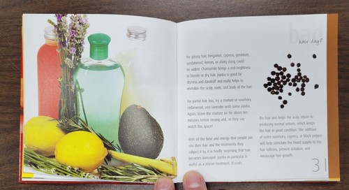 Essential Oils - Book Hardcover by Mike Dowling - 2003 - Excellent Condition - Picture 6 of 10