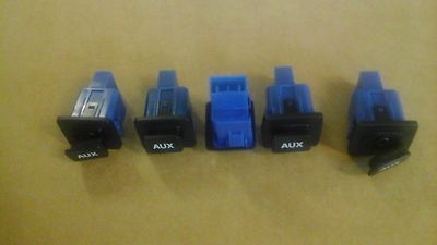 (8 PCS ) Center Console-Auxiliary Jack 39112TZ5A02 5 PIN CONNECTION