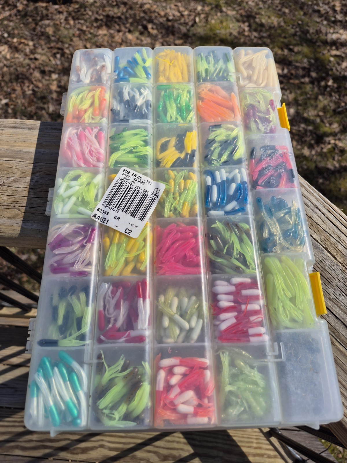 New PRO CRAPPIE TUBE KIT 1021 Pieces Southern Pro Tackle Lure Jig Head & Body  - Image 15