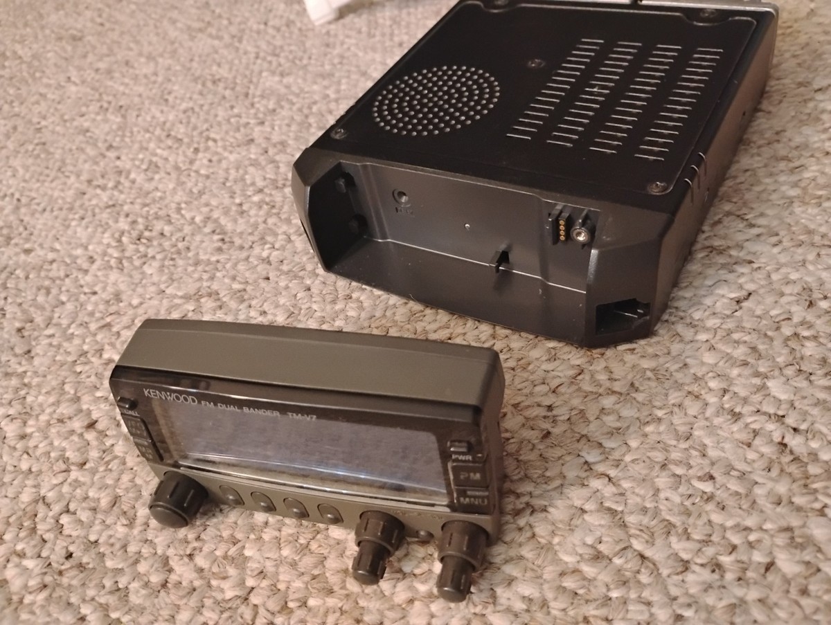 Kenwood TM-V7A Dual Band FM VHF/UHF Ham Radio Transceiver 2m