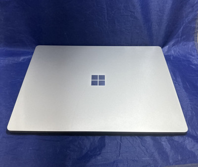 Microsoft Surface Laptop 4 13.5'' 8GB 256GB (1950) i5-1145G7 @2.60 GHz Win 11