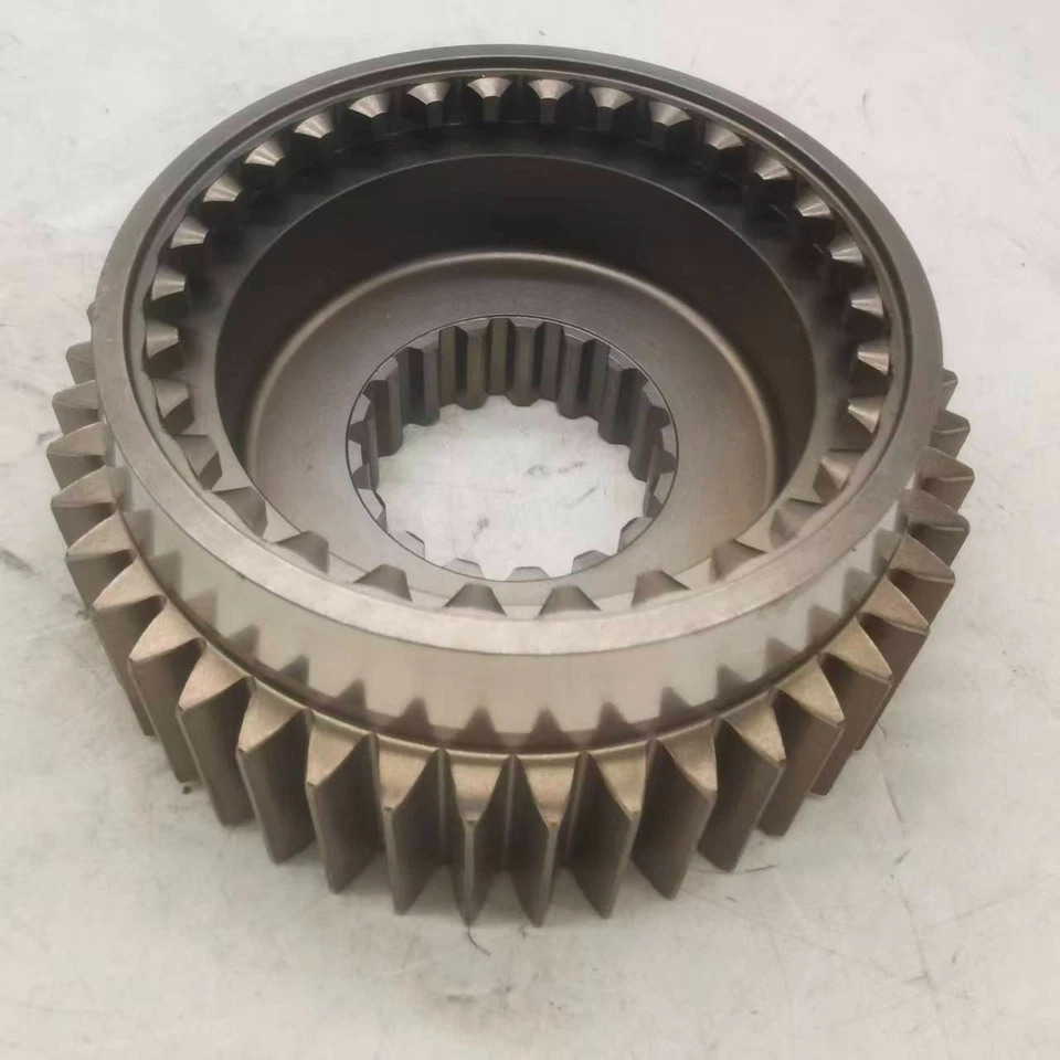 FAST original Auxiliary box drive gear 12JSD200T-1707030 - Image 4 of 4