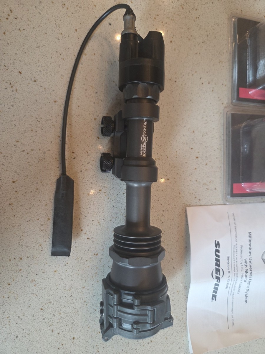 SureFire M961XM07 Weapon Light Universal Mount | eBay