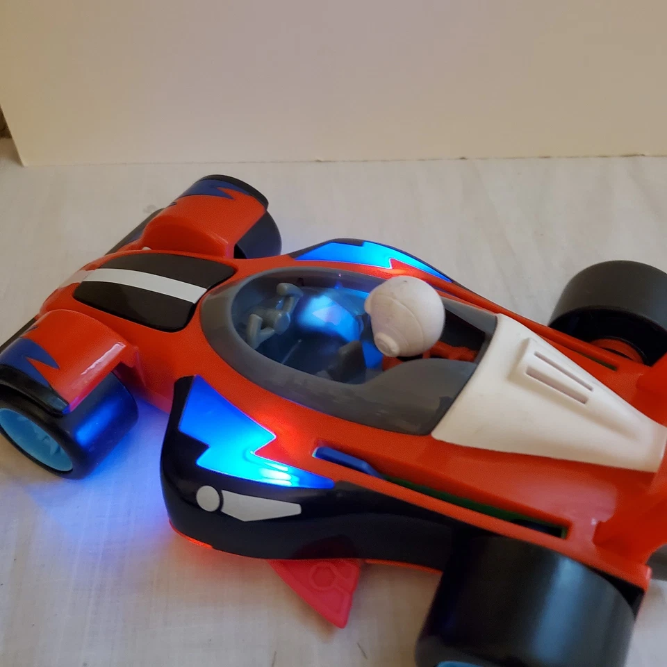 Playskool Transformers Go-Bots - Speed Bot II - F1 Rojo Hasbro Falta Driver Foto 4 de 4