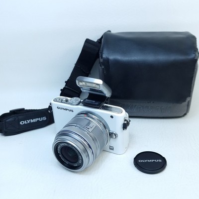 Olympus Pen Lite E-PL3 Camera Kit | 14-42mm Lens Flash | No