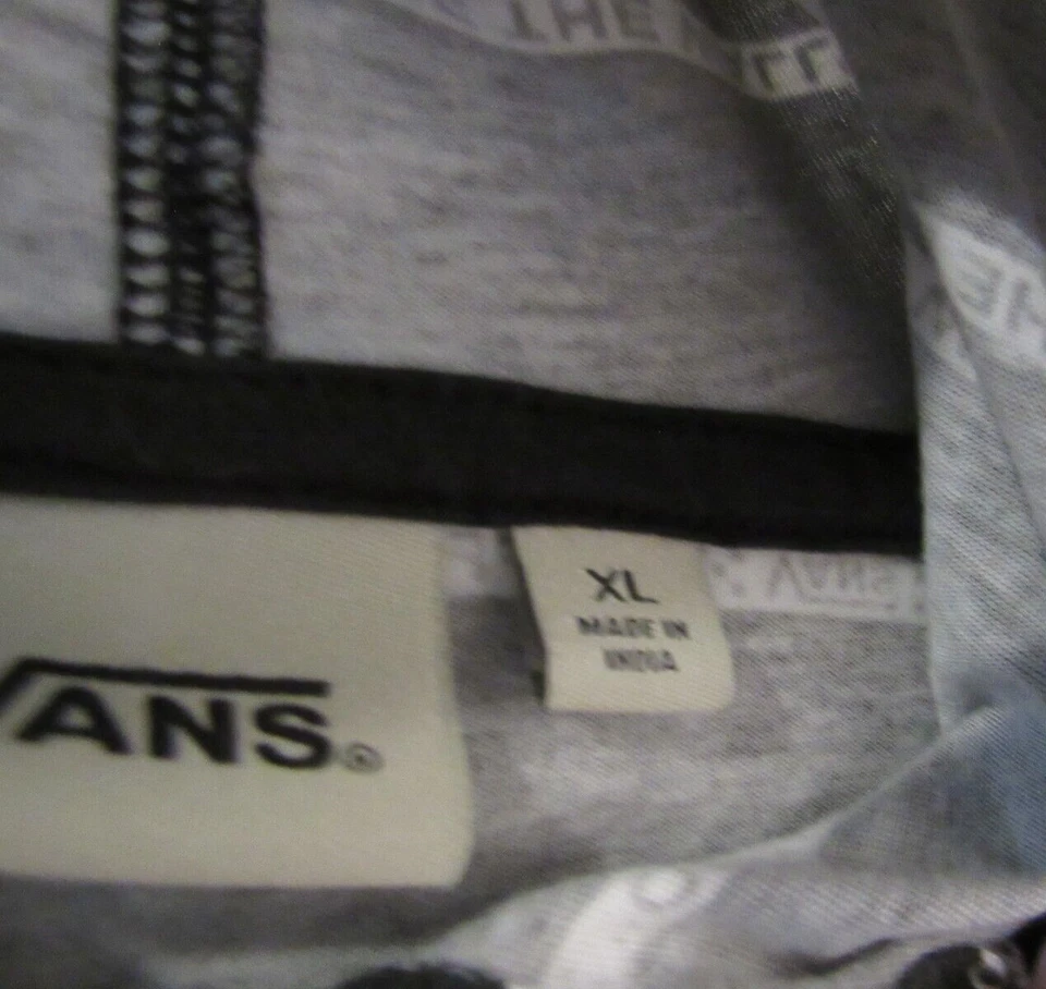 Camisa con capucha Vans para niños XL suéter a rayas blancas y negras manga larga en muy buena condición Foto 4 de 4