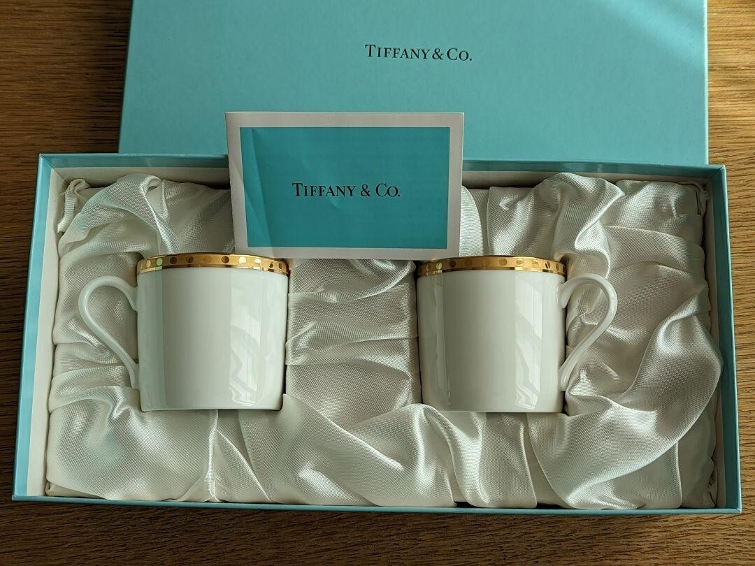 【新品未使用】Tiffany & Co. 茶器セット　木箱、ショッパー付 Tiffany & Co. Gold Band Pair of tea cup & Saucers white | eBay