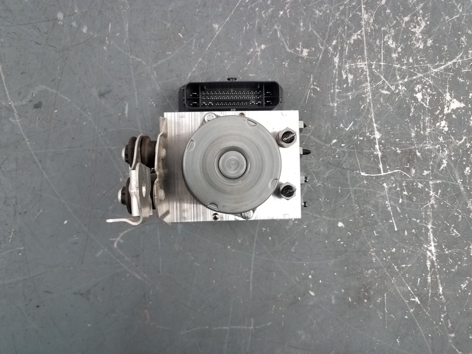Porsche 911 GT3 2022 Abs pump motor