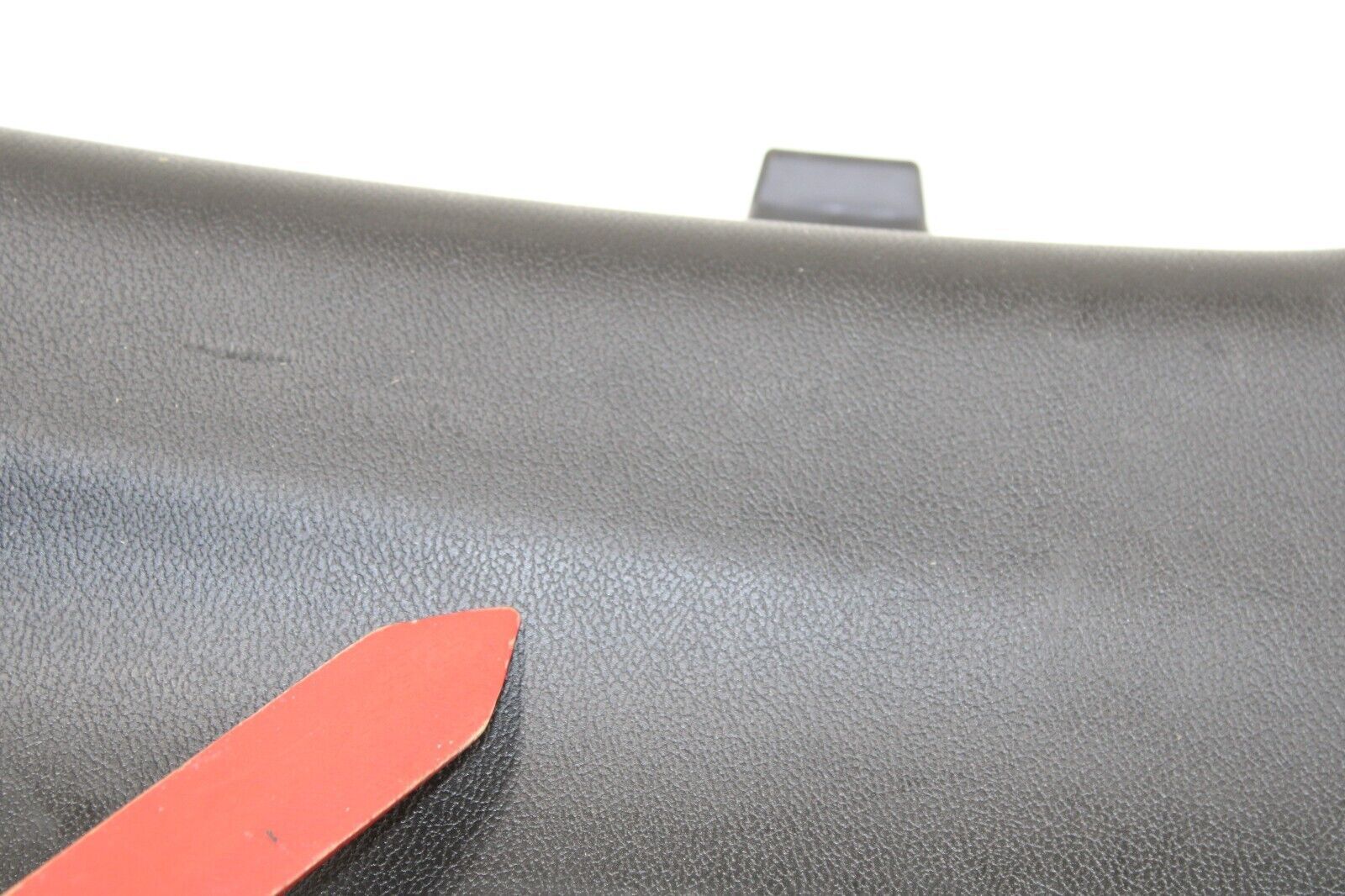 2017 - 2020 MASERATI LEVANTE TAILGATE LIFTGATE BACK DOOR LOWER TRIM COVER OEM