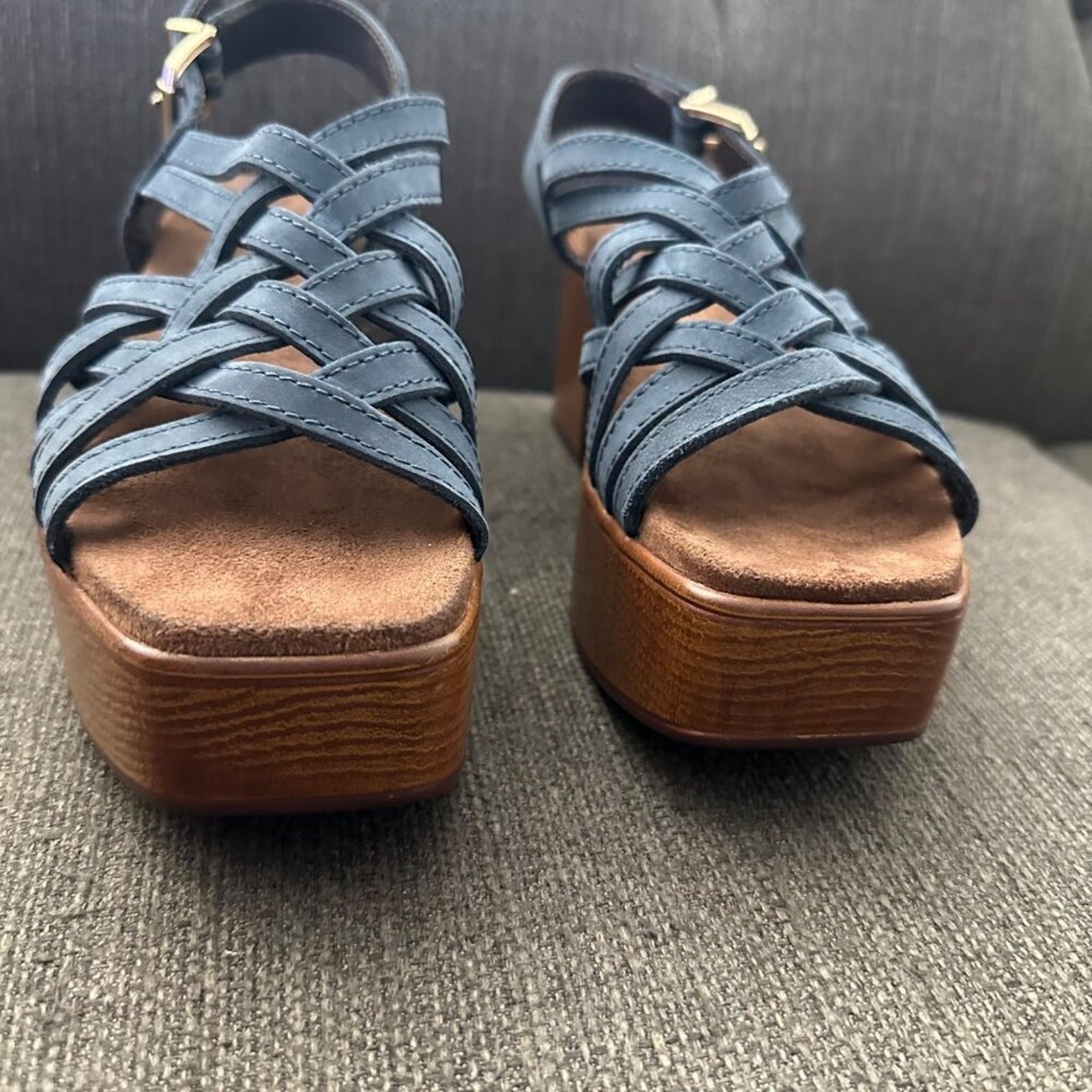 House of Harlow 1960 Georgia Denim Blue Leather Strappy Platform Sandals 6.5M