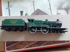 Hornby R350 SR Class L1 4-4-0 Loco Tender Southern OO Gauge boxed great conditio
